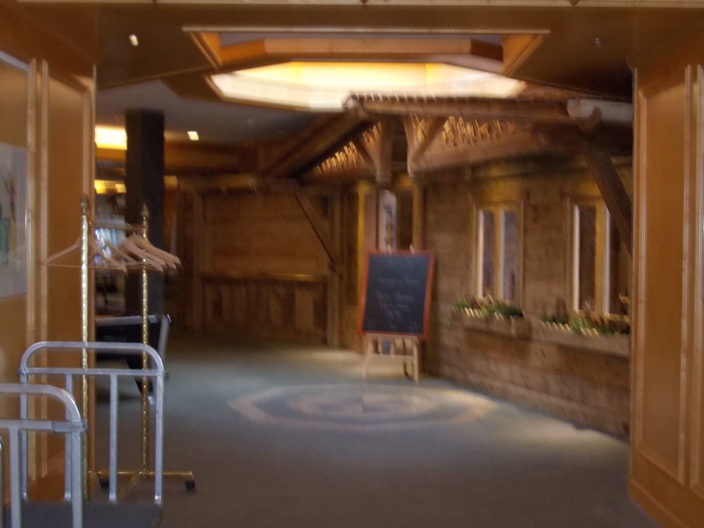 Alpine Classic Hotel Лезен Екстериор снимка