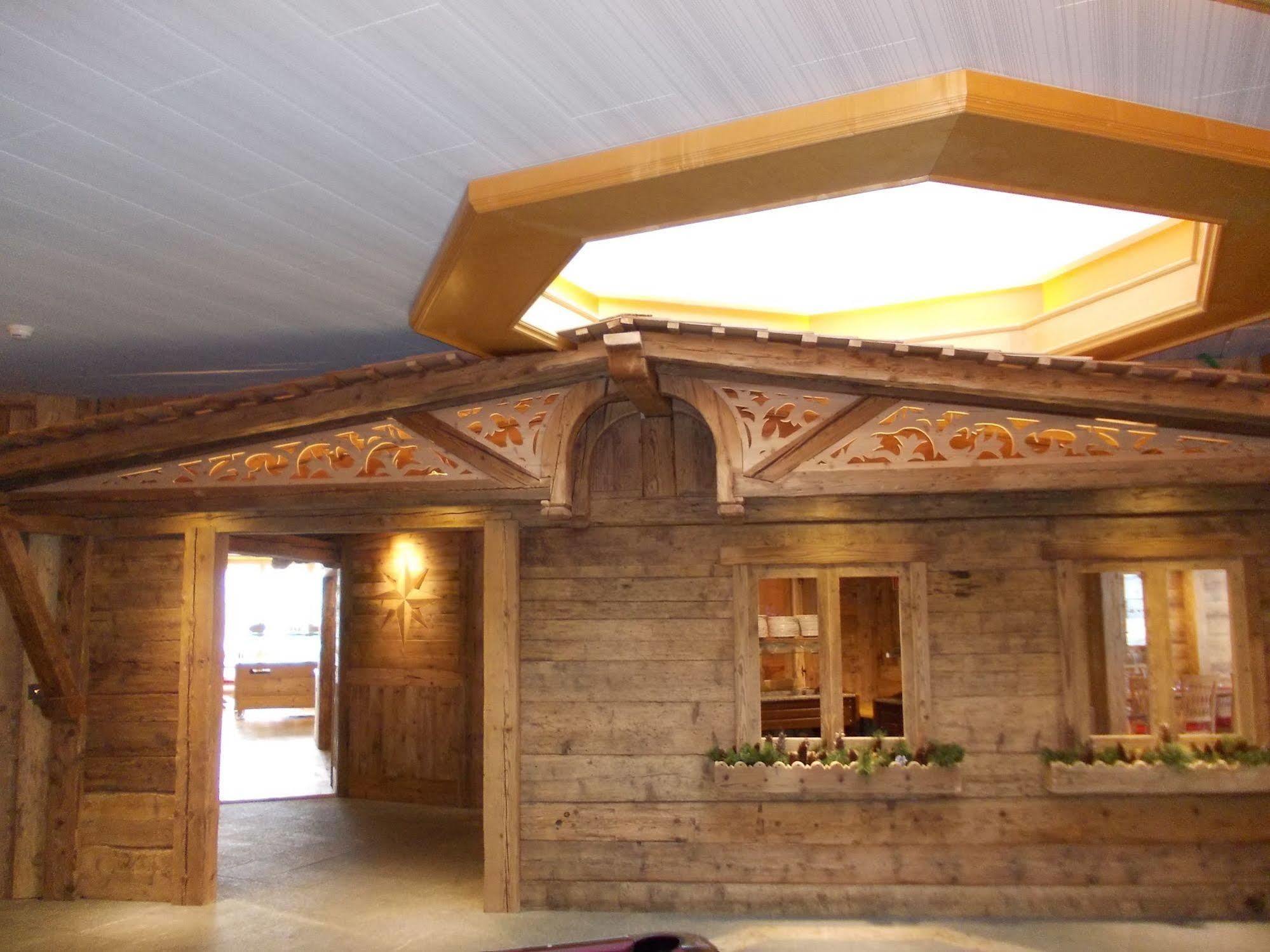 Alpine Classic Hotel Лезен Екстериор снимка