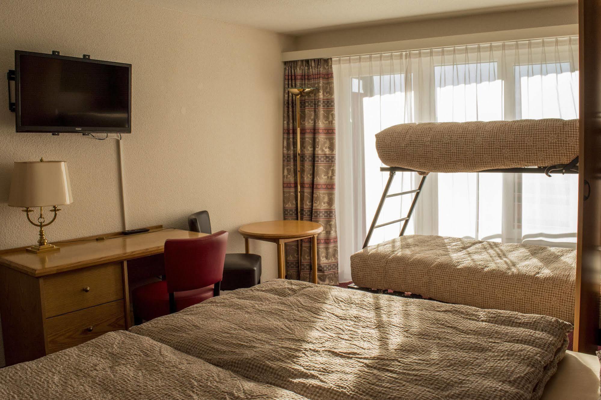Alpine Classic Hotel Лезен Екстериор снимка